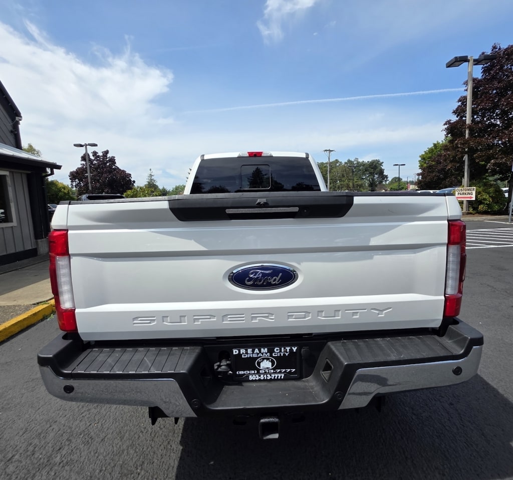 Used 2019 Ford F350 4wd Super Duty Crew Cab Lariat Pickup 4d 6 3/4 Ft Lariat Ultimate Package Truck