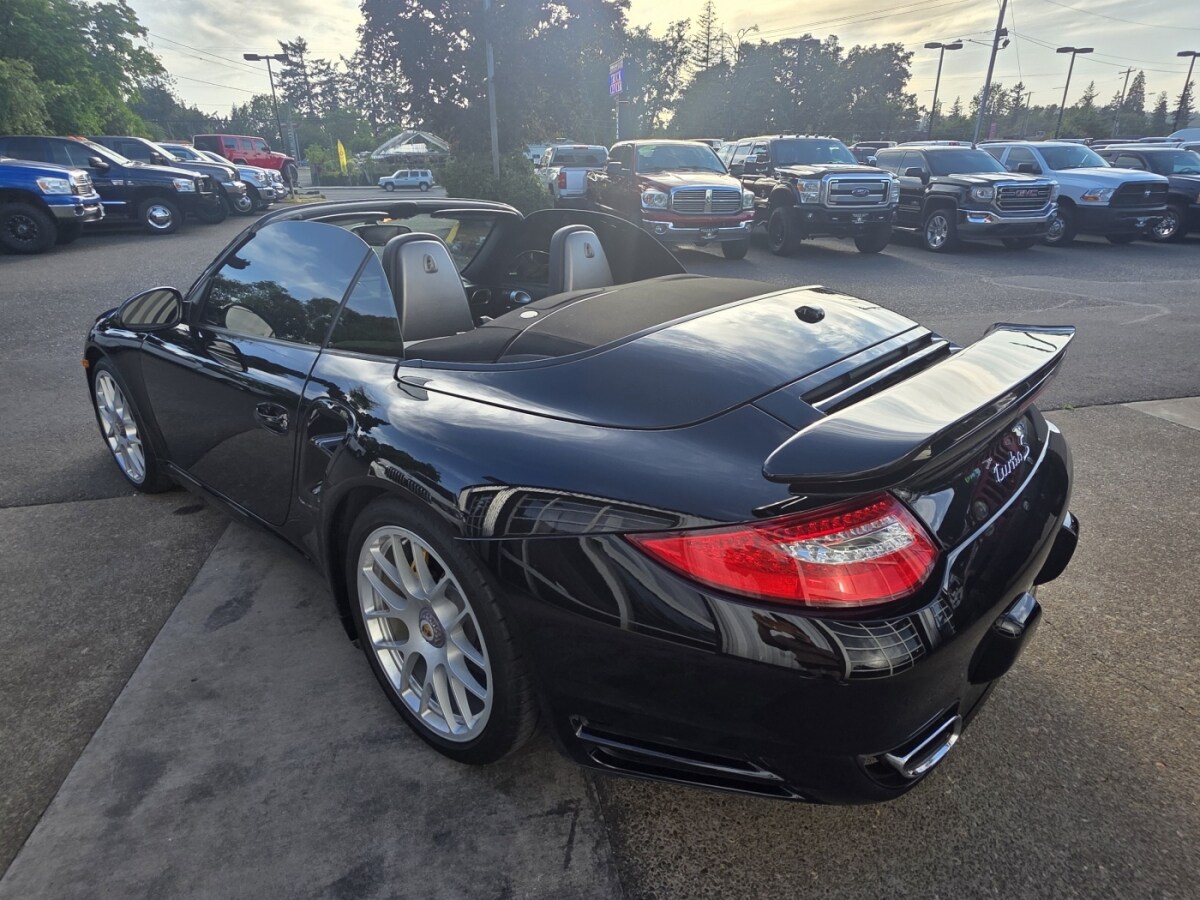 2013 Porsche 911 Turbo S Cabriolet photo 4