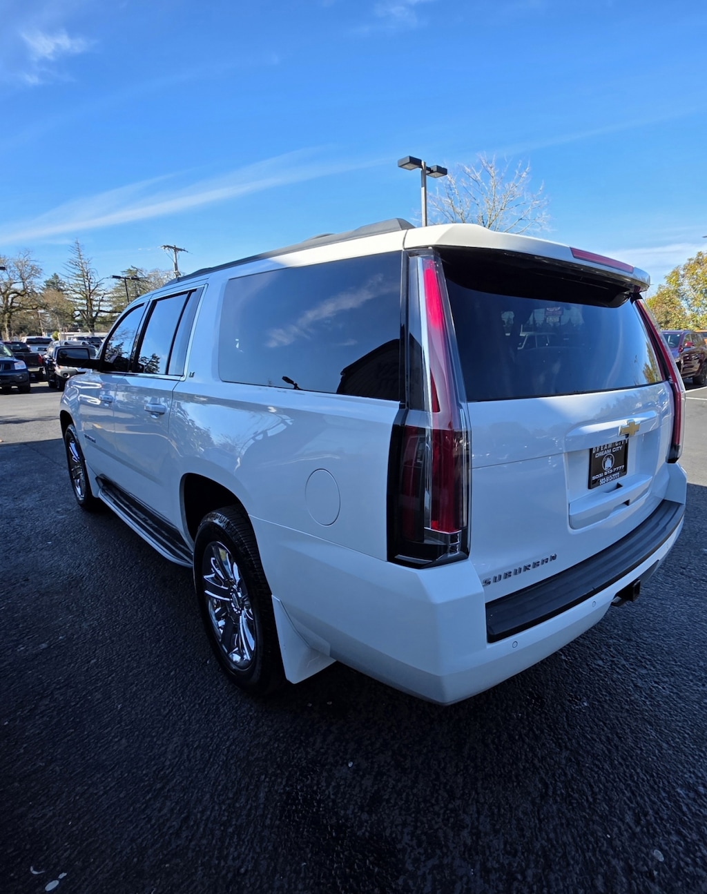 Used 2015 Chevrolet Suburban Lt Sport Utility 4d 4wd SUV