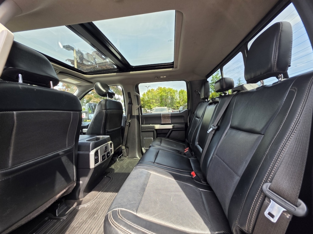 Used 2019 Ford F350 4wd Super Duty Crew Cab Lariat Pickup 4d 6 3/4 Ft Lariat Ultimate Package Truck