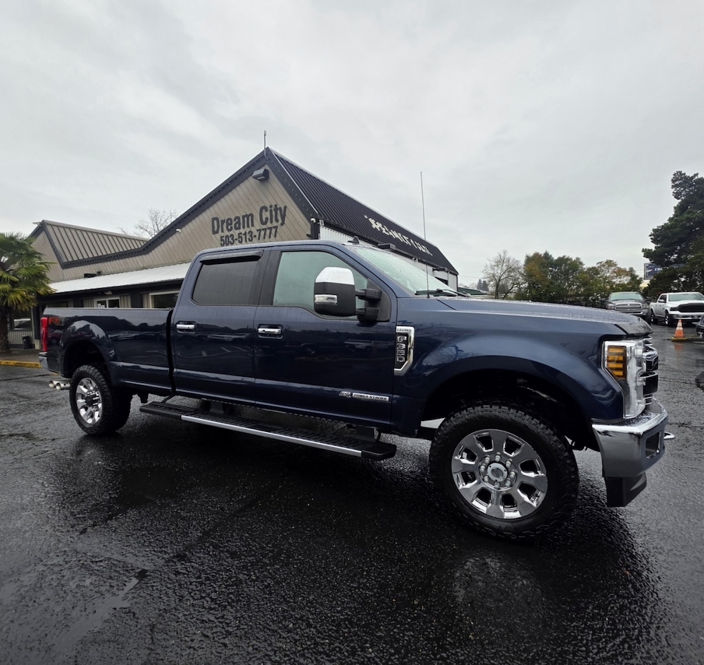 Used 2019 Ford F350 Super Duty Crew Cab Lariat Pickup 4d 8 Ft Truck