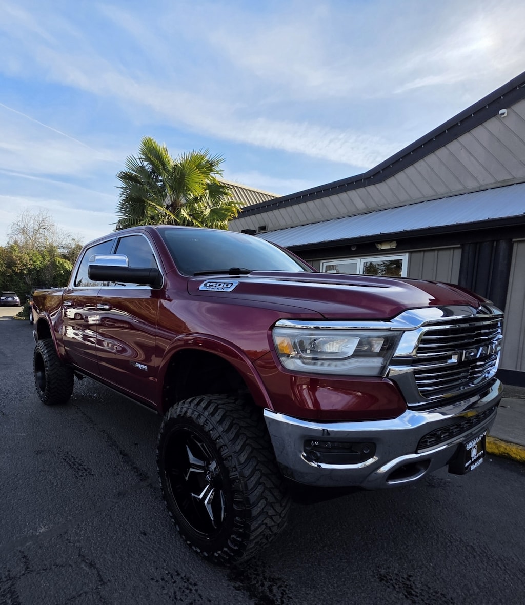 Used 2019 Ram 1500 Crew Cab Laramie Pickup 4d 5 1/2 Ft 1-Owner 4wd Truck