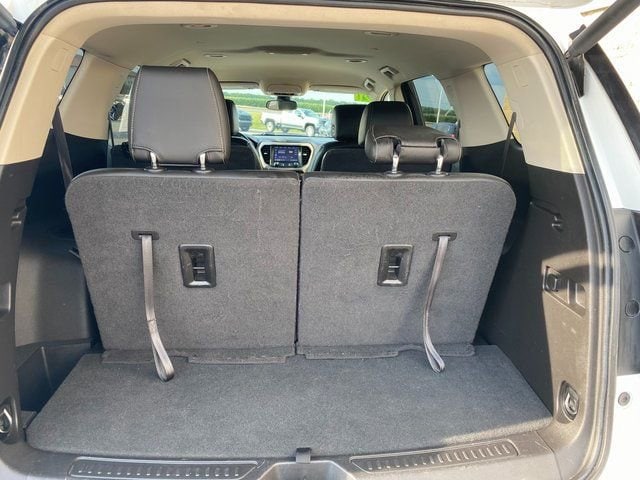 2020 GMC Acadia Denali - Photo 10