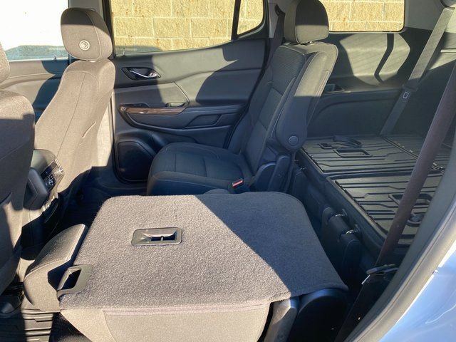 2023 GMC Acadia SLE - Photo 13