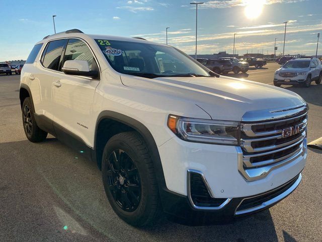 2023 GMC Acadia SLE - Photo 4