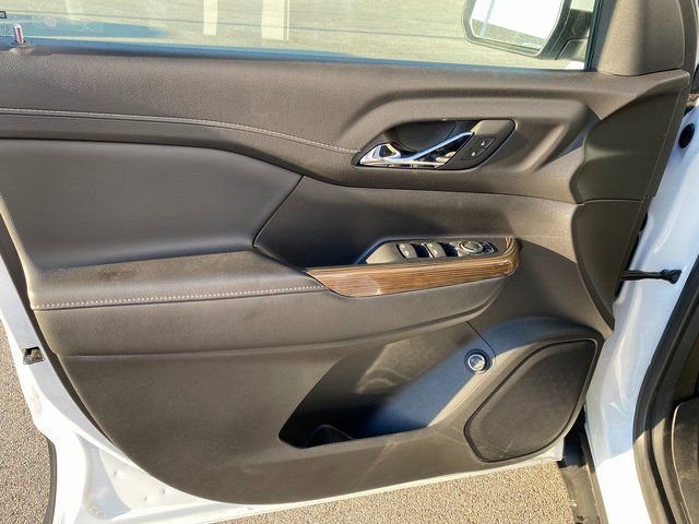 2023 GMC Acadia SLE - Photo 19