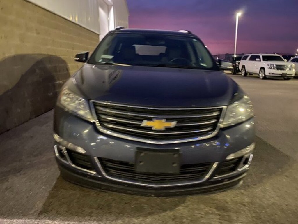 Used 2014 Chevrolet Traverse LT SUV