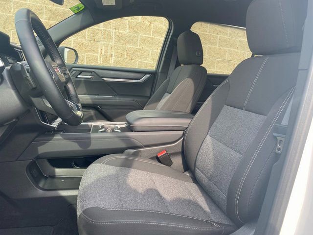 2025 GMC Acadia Elevation - Photo 17