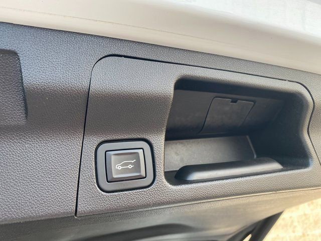 2020 GMC Acadia Denali - Photo 11