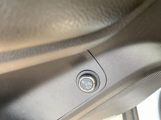 2020 GMC Acadia Denali - Photo 24