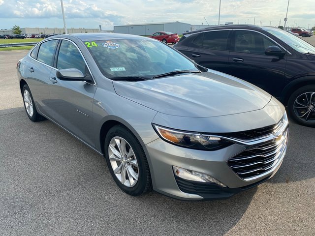 2024 Chevrolet Malibu 1LT photo 2