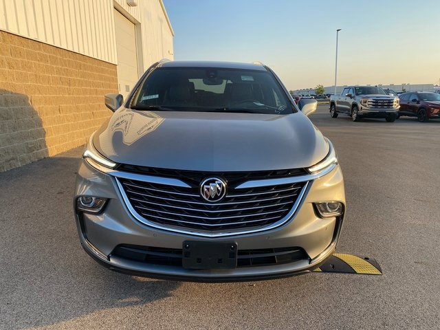 2024 Buick Enclave Premium photo 2