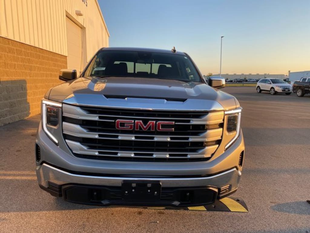 Used 2024 GMC Sierra 1500 SLE Truck