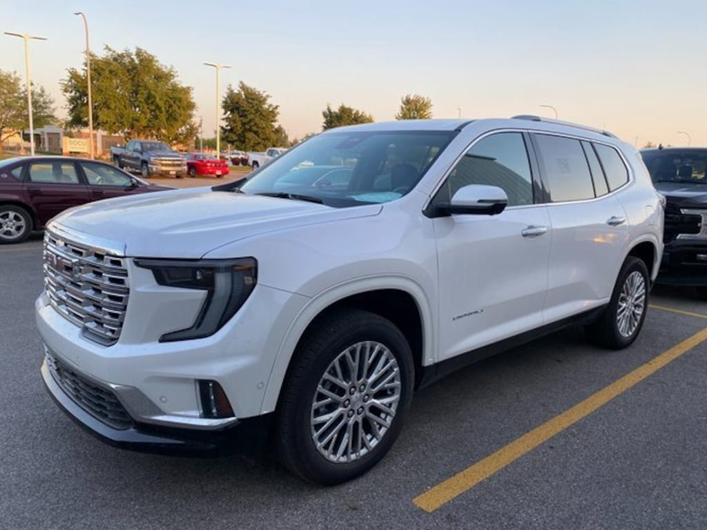 Used 2024 GMC Acadia Denali SUV
