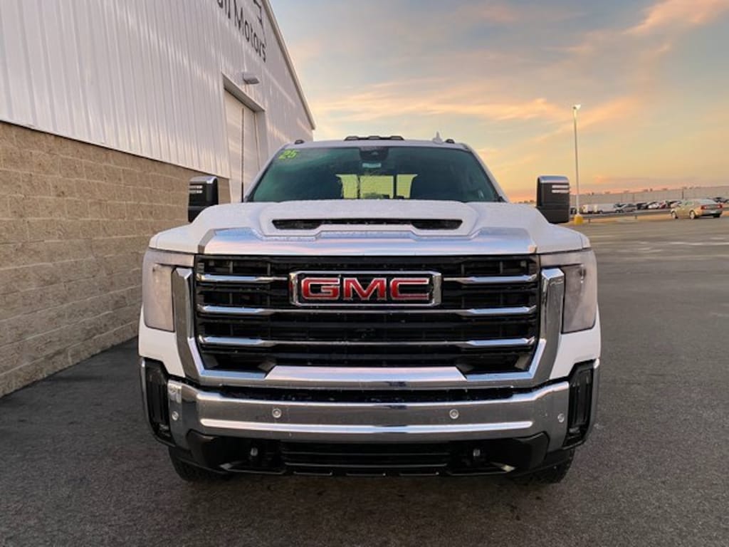 New 2025 GMC Sierra 2500 HD SLT Truck