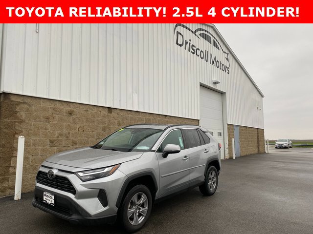 2022 Toyota RAV4 XLE's photo
