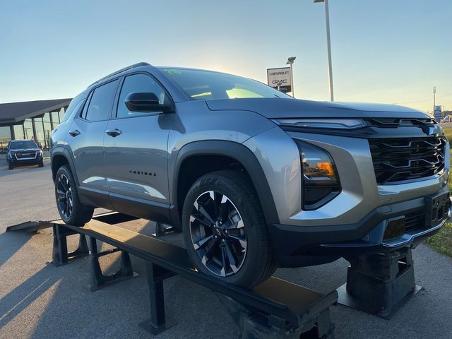 2026 Chevrolet Equinox RS photo 3