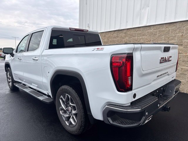 2026 GMC Sierra 1500 SLT - Photo 9