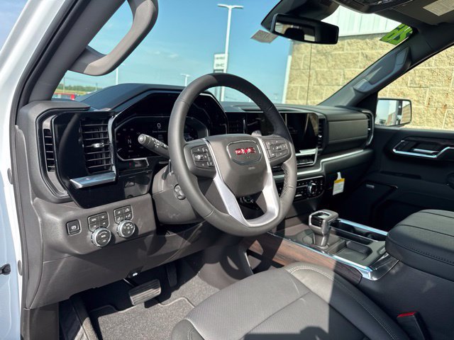 2026 GMC Sierra 1500 SLT - Photo 16