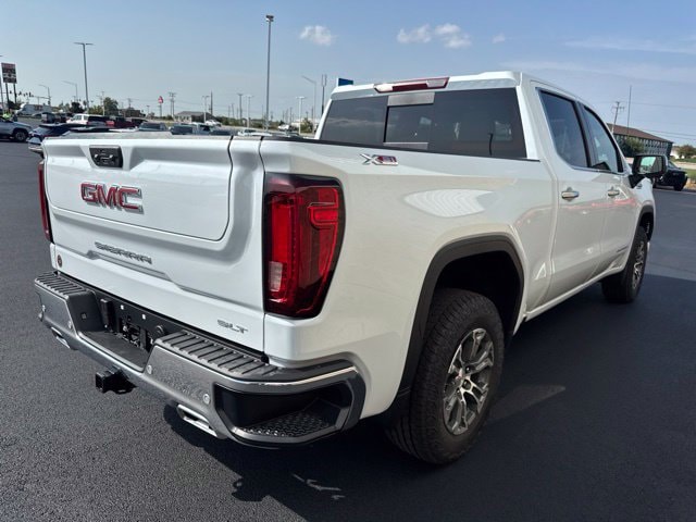 2026 GMC Sierra 1500 SLT - Photo 7