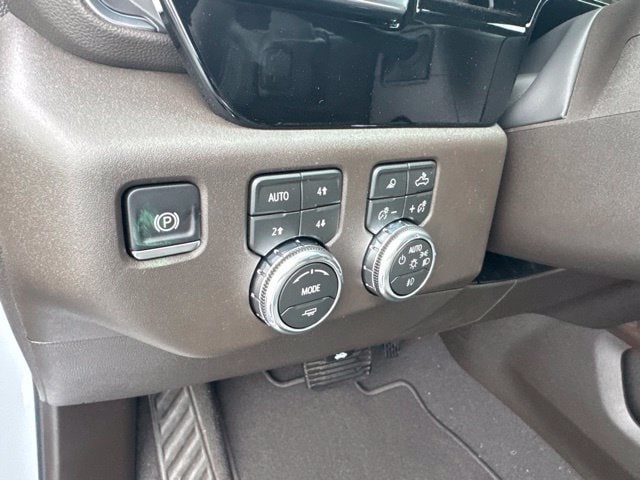 2026 GMC Sierra 1500 SLT - Photo 21