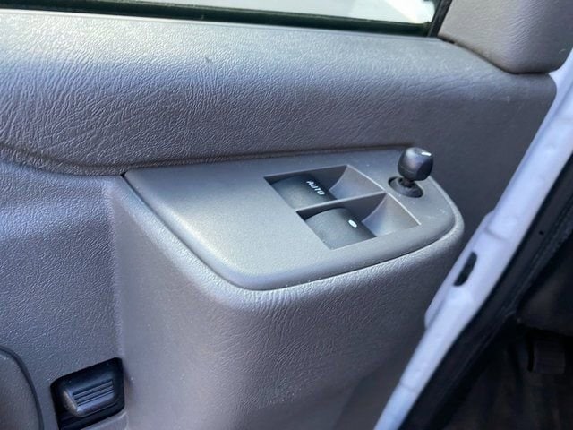 2023 Chevrolet Express Cargo Work Van - Photo 17