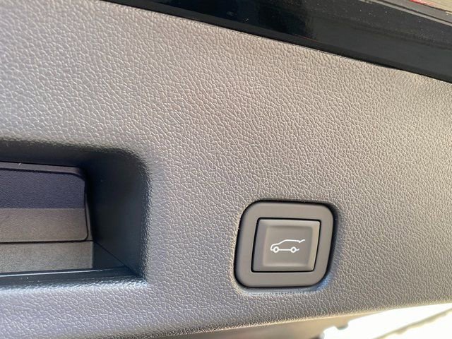 2025 GMC Acadia Elevation - Photo 11