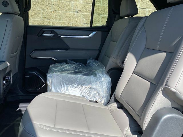 2025 GMC Acadia Elevation - Photo 13
