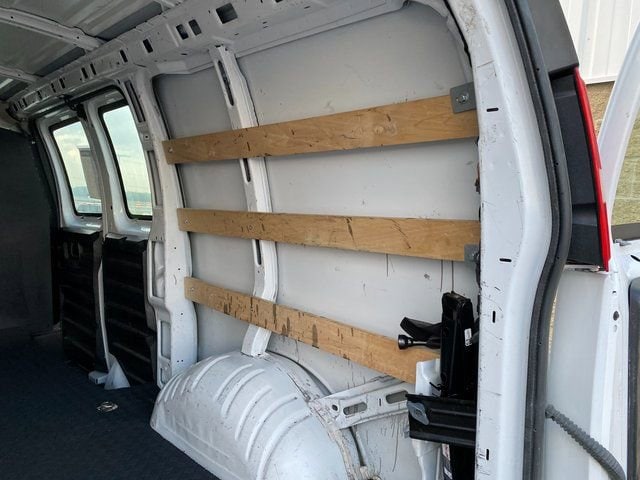 2023 Chevrolet Express Cargo Work Van - Photo 11
