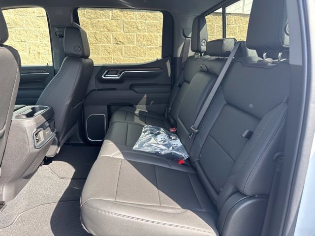 2026 GMC Sierra 1500 SLT - Photo 14