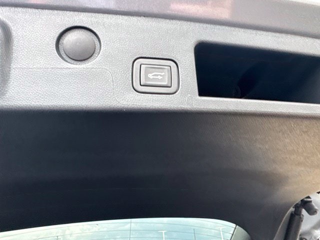 2027 GMC Terrain Elevation - Photo 11