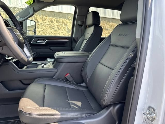 2026 GMC Sierra 2500HD Denali - Photo 16