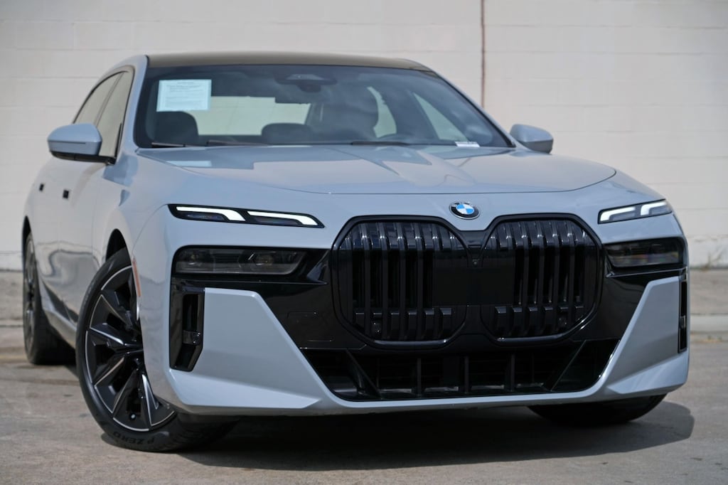 Used 2023 BMW 7 Series 740i w/ M Sport & Parking Assist Packages Sedan