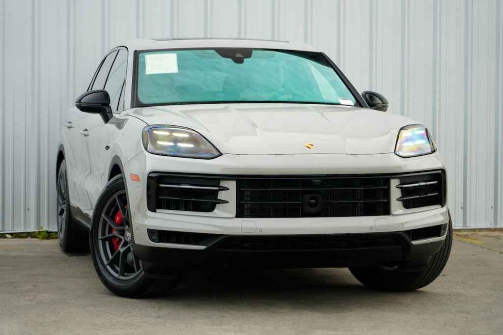 Used 2025 Porsche Cayenne S E-Hybrid w/ Premium Plus Package SUV