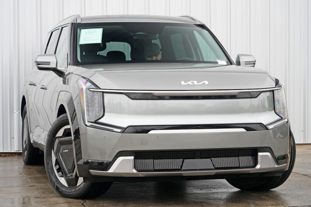 Used 2024 Kia EV9 Land w/ Relaxation Package SUV