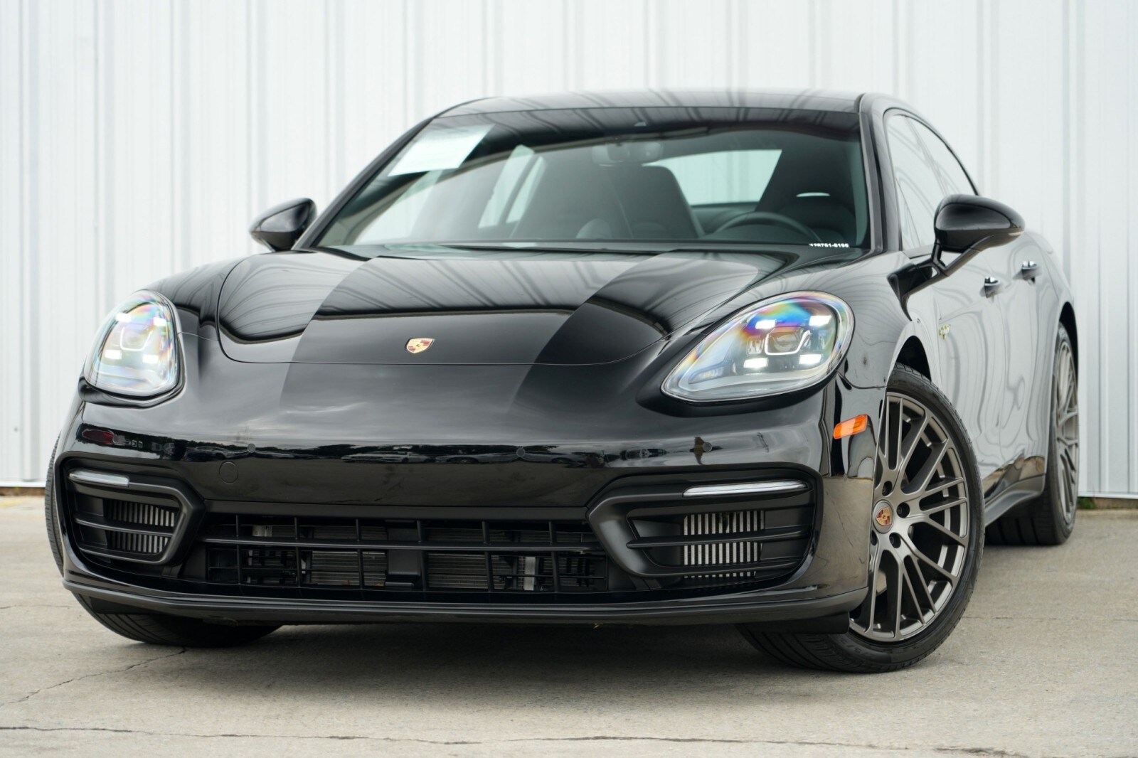2021 Porsche Panamera 4 E-Hybrid photo 3