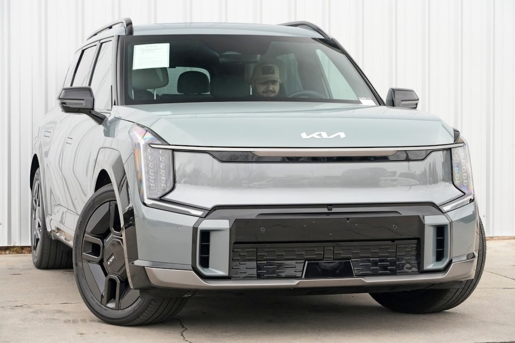 Used 2024 Kia EV9 GT-Line w/ Relaxation Package SUV