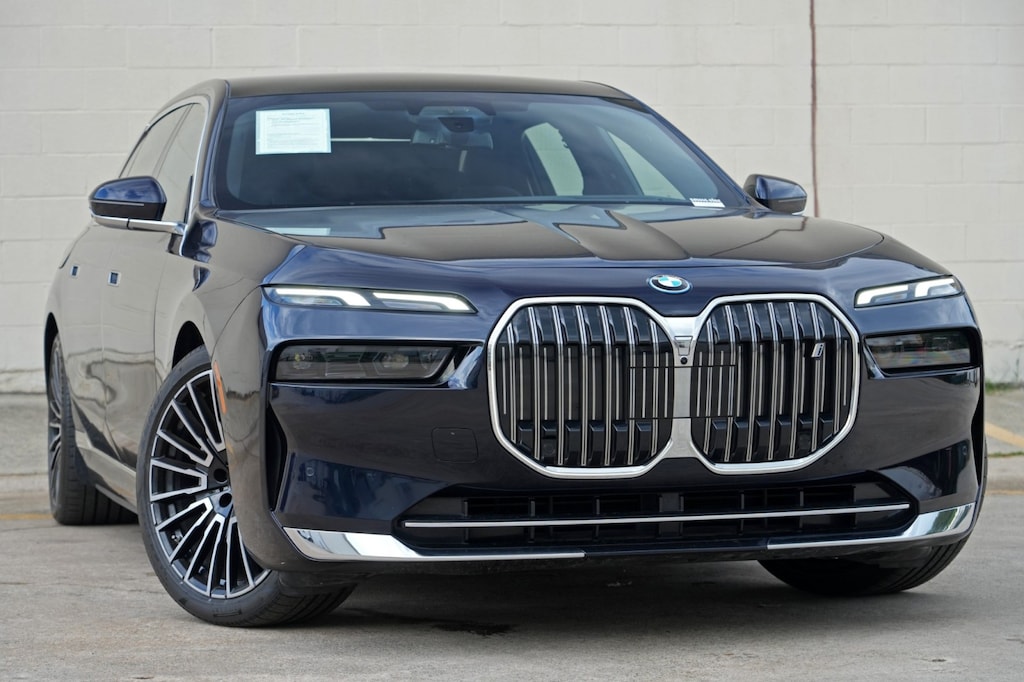 Used 2024 BMW i7 eDrive50 w/ Premium & Driving Assist Packages Sedan