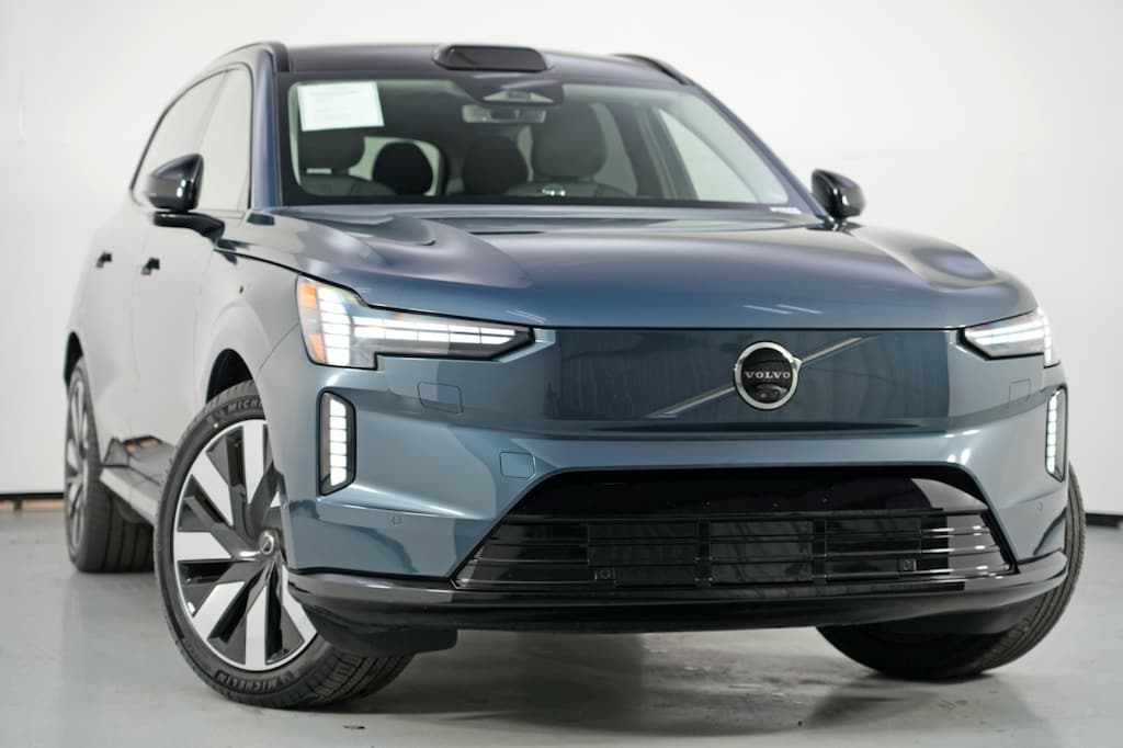 Used 2025 Volvo EX90 Ultra SUV