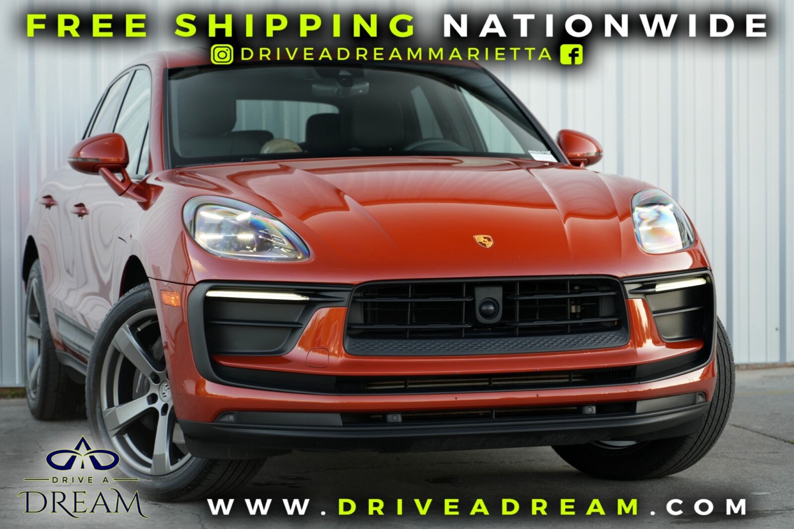2023 Porsche Macan T photo 2