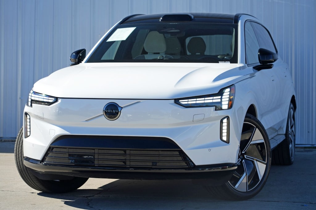 Used 2025 Volvo EX90 Ultra w/ Protection Premier Package SUV