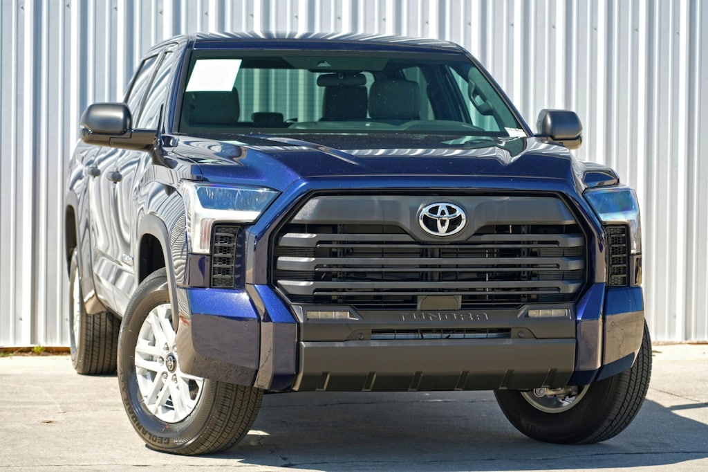 Used 2025 Toyota Tundra 4WD SR5 w/ Convenience Package Truck CrewMax