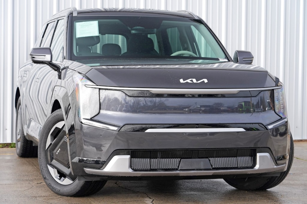 Used 2024 Kia EV9 Land w/ Relaxation Package SUV