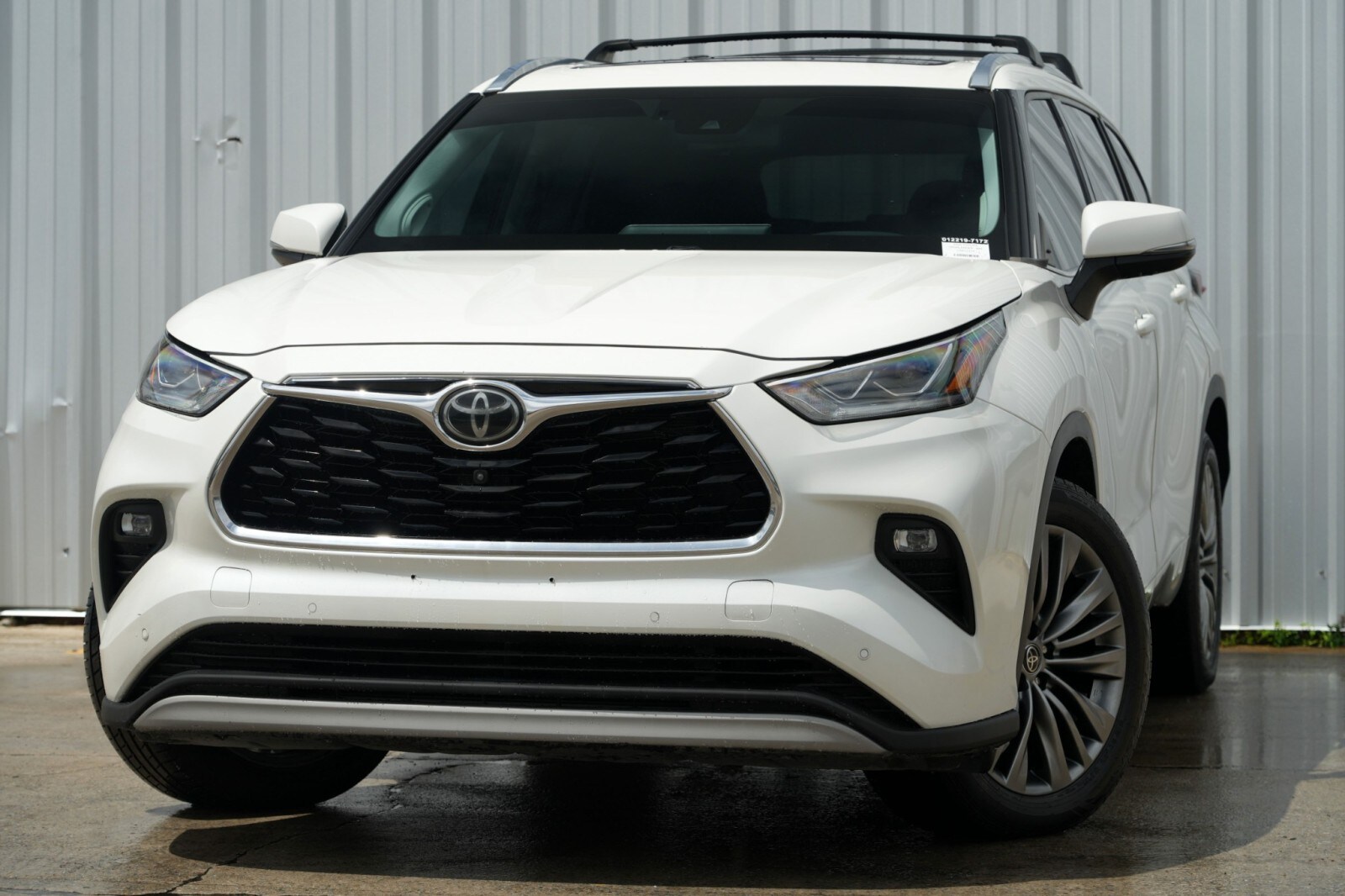 2020 Toyota Highlander Platinum photo 3