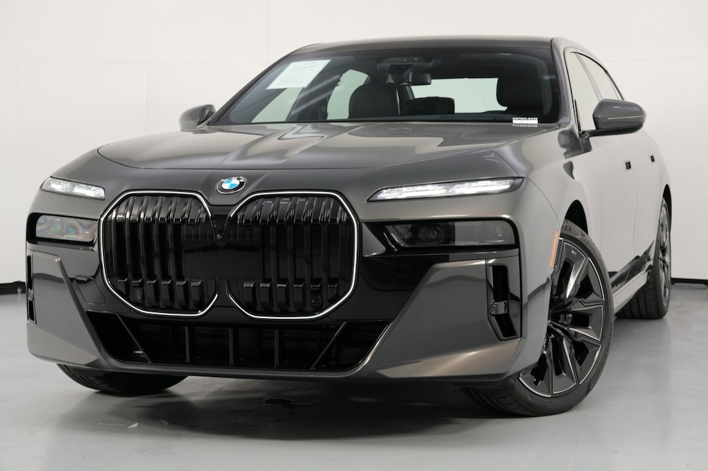 Used 2024 BMW 7 Series 760i xDrive w/ Premium & Executive Packages Sedan