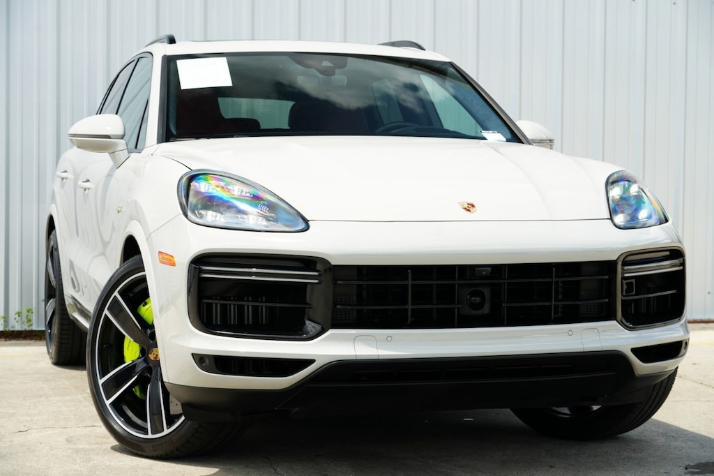 Used 2022 Porsche Cayenne Turbo S E-Hybrid w/ Premium Plus & Assistance Pack SUV