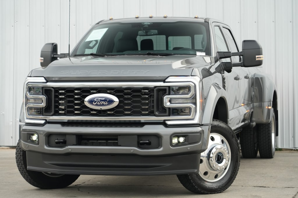 Used 2025 Ford Super Duty F-450 DRW Platinum w/ FX4 Off-Road Package Truck Crew Cab