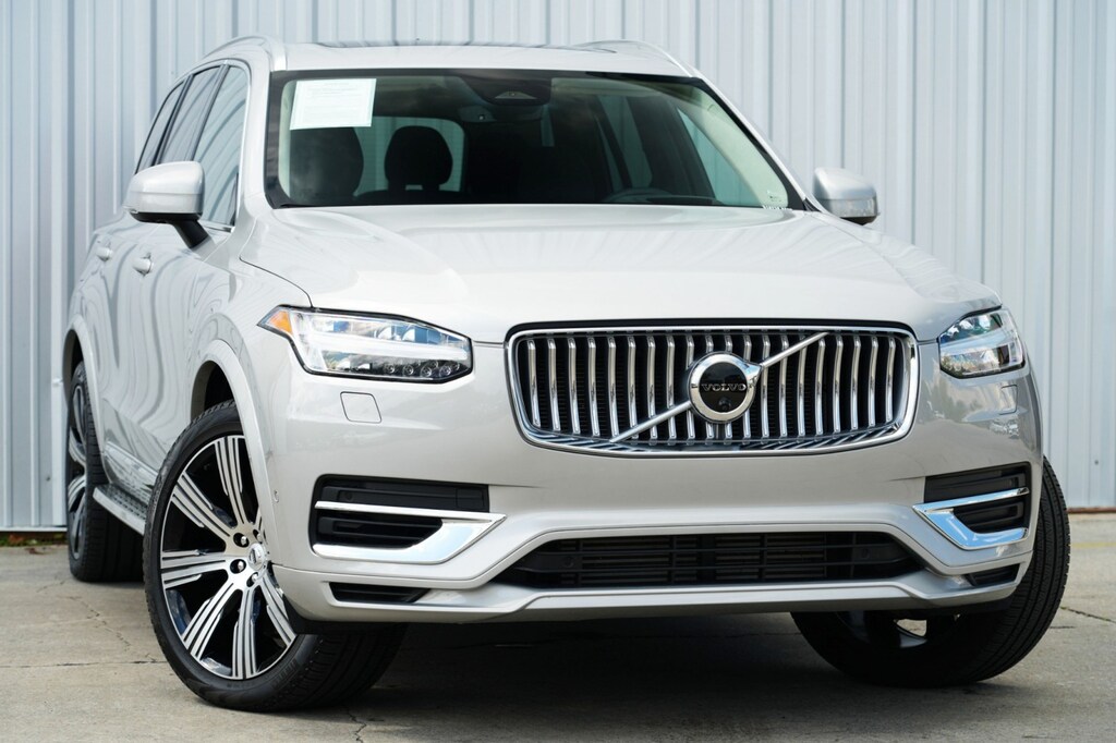 Used 2023 Volvo XC90 Recharge Plug-In Hybrid Ultimate w/ Lounge Package SUV
