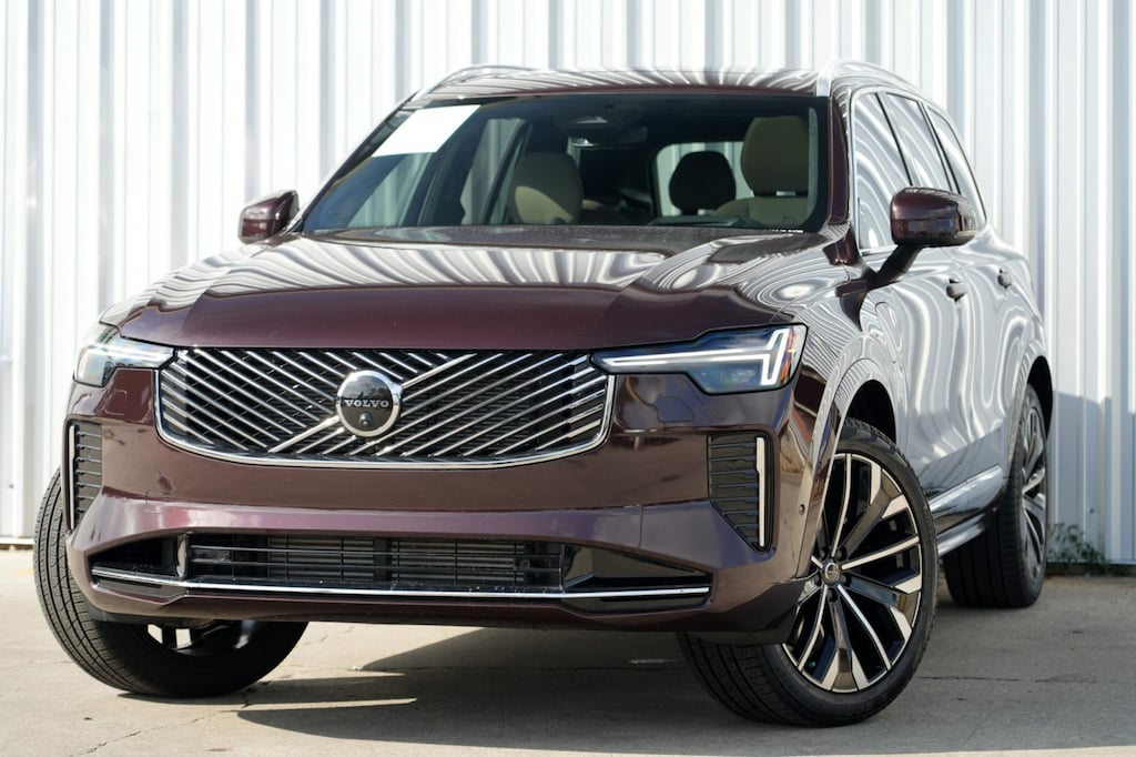 Used 2025 Volvo XC90 Plug-In Hybrid Ultra w/ Lounge Package SUV