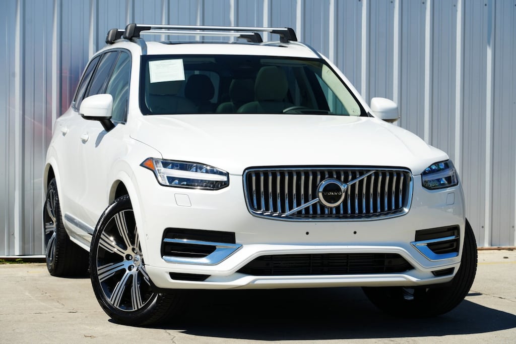 Used 2024 Volvo XC90 Recharge Plug-In Hybrid Ultimate Bright Theme w/ Lounge Package SUV